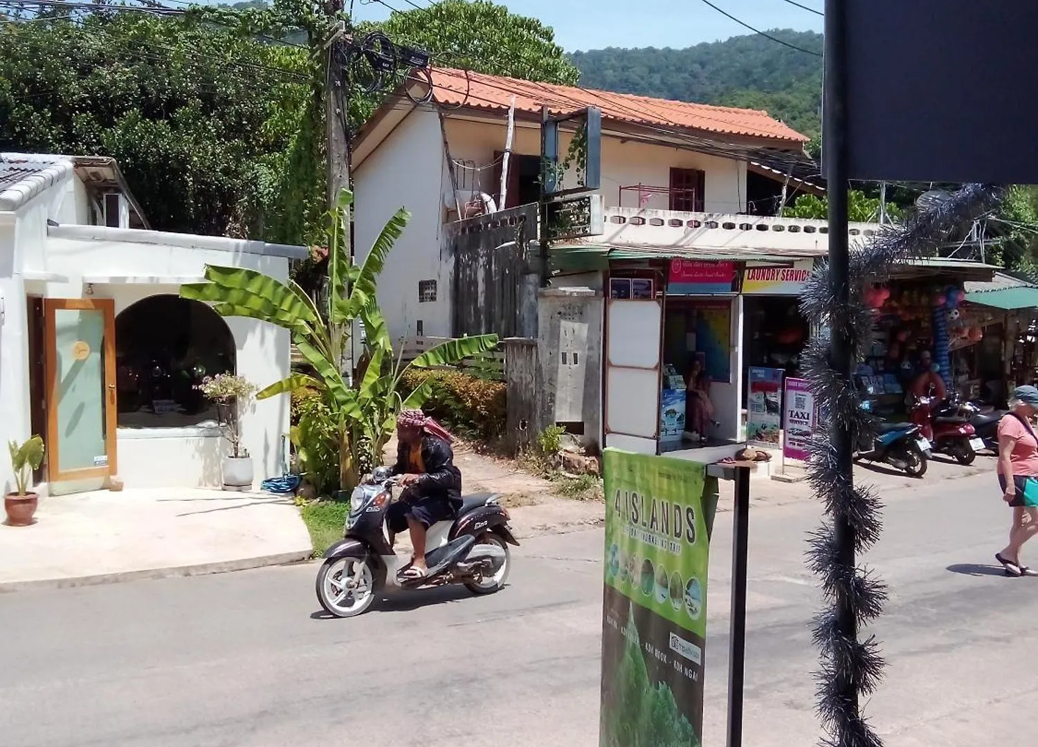 Nin Kantiang Bay Koh Lanta Thailand